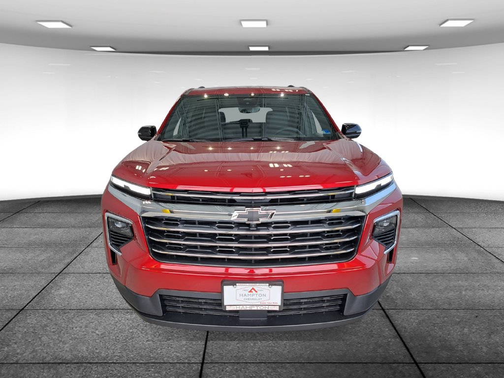 New 2027 Chevrolet Traverse LT w/ Driver Confidence Package FWD image 2