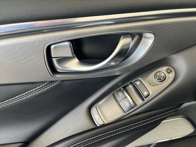 Used 2022 INFINITI Q60 3.0t Luxe w/ Cargo Package RWD image 16