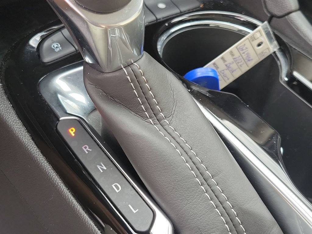 Used 2022 Buick Encore GX Select FWD image 29