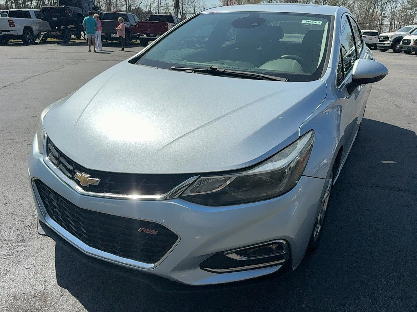 Used 2017 Chevrolet Cruze Premier FWD image 1