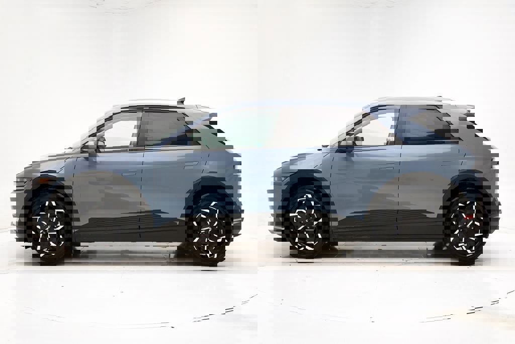 Used 2023 Hyundai Ioniq 5 SE w/ Cargo Package image 6