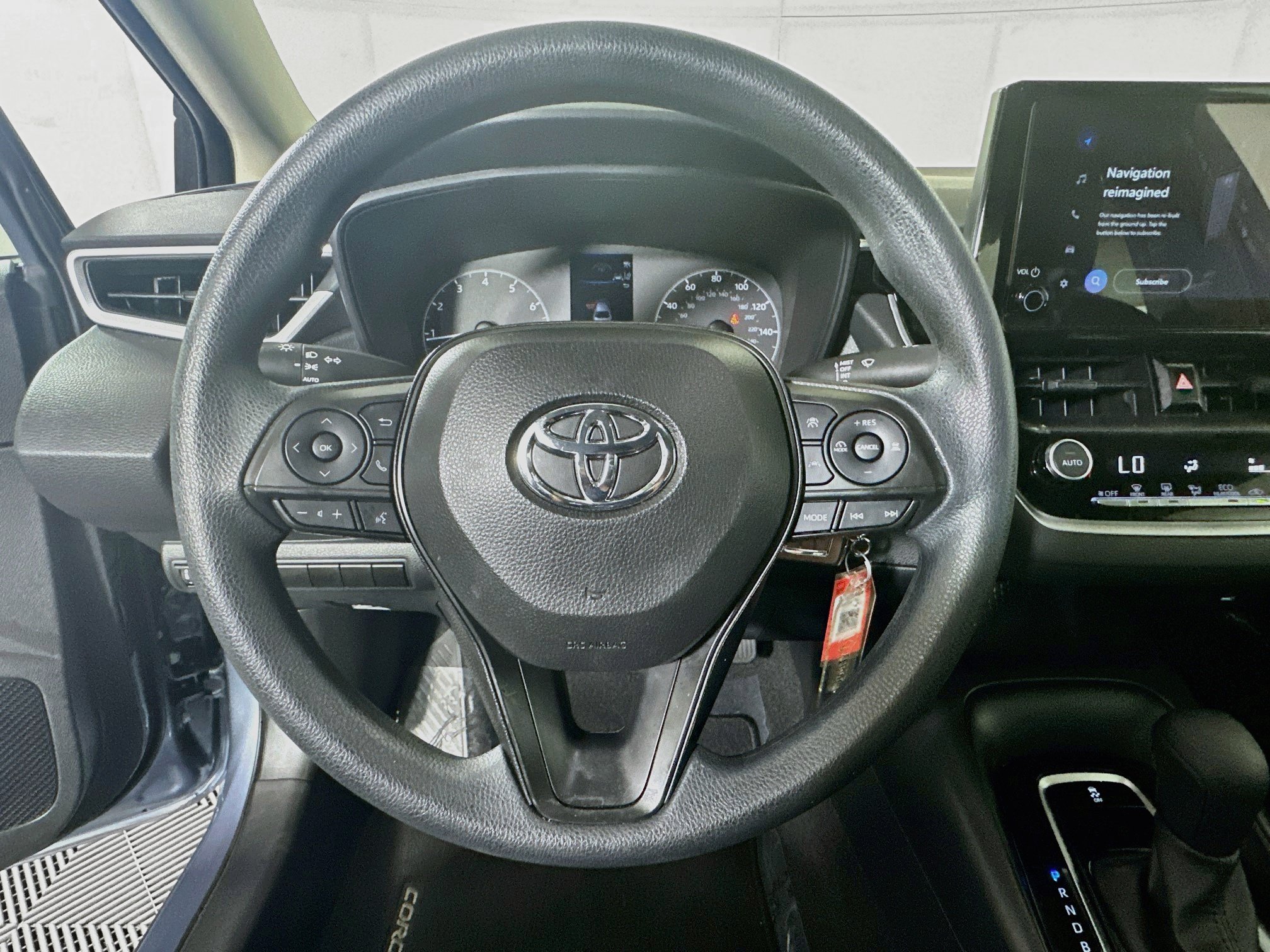 Used 2024 Toyota Corolla LE FWD image 15