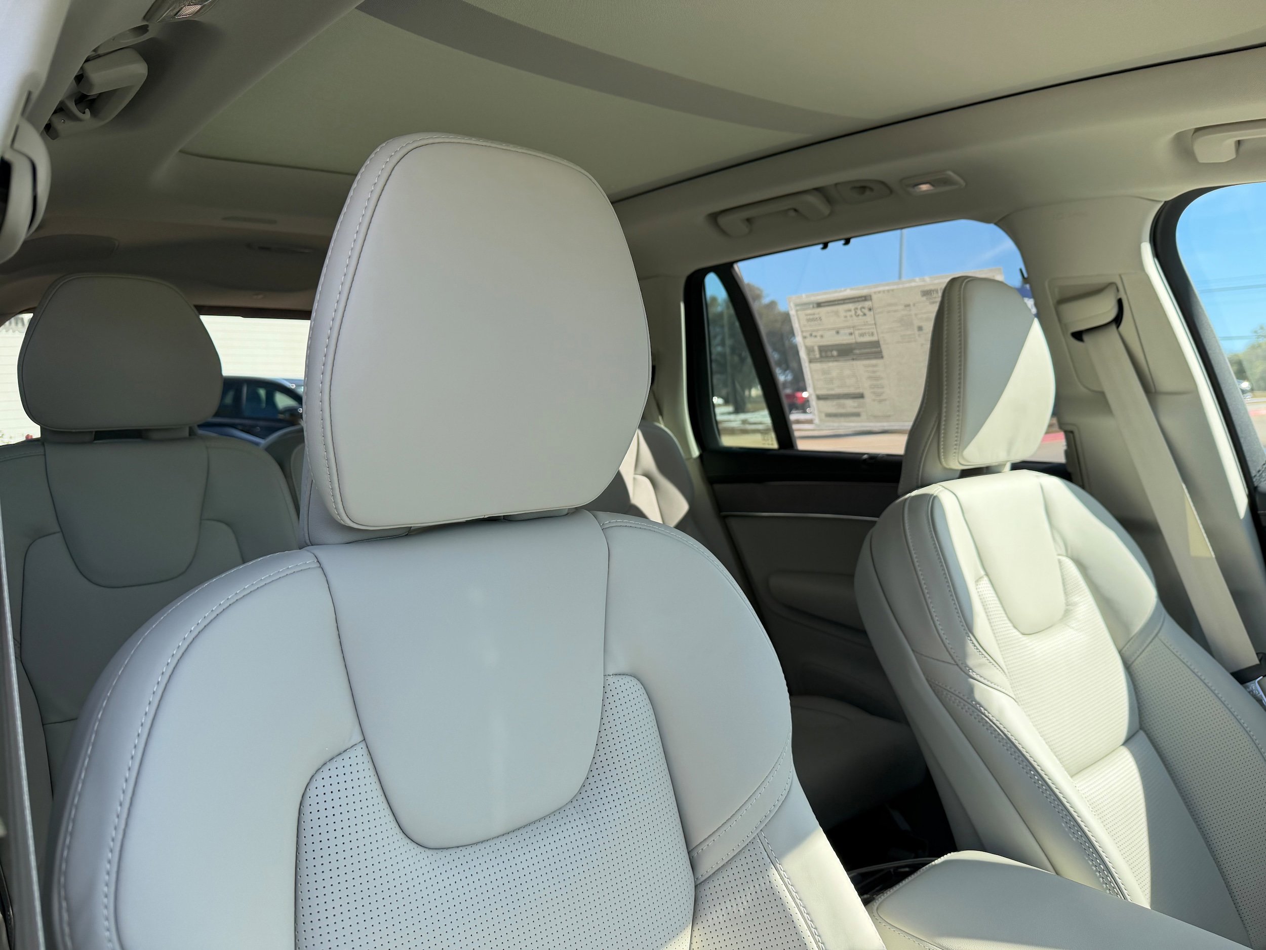 New 2026 Volvo XC90 B6 Ultra w/ Protection Package AWD/4WD image 9