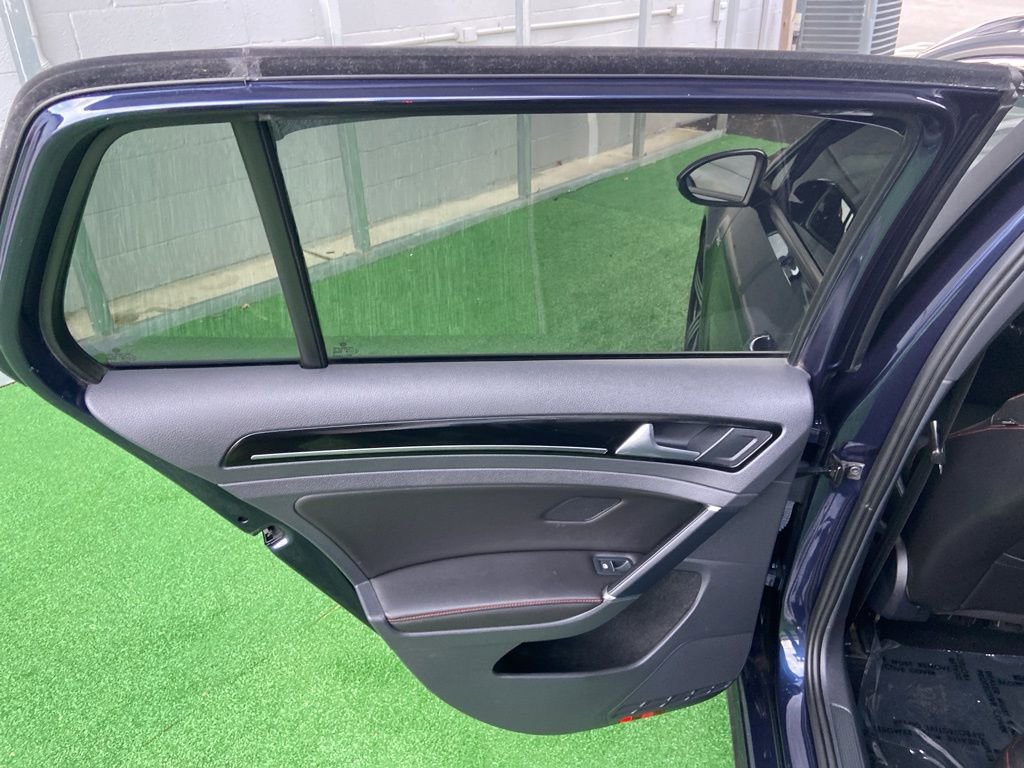 Used 2017 Volkswagen GTI Autobahn image 39