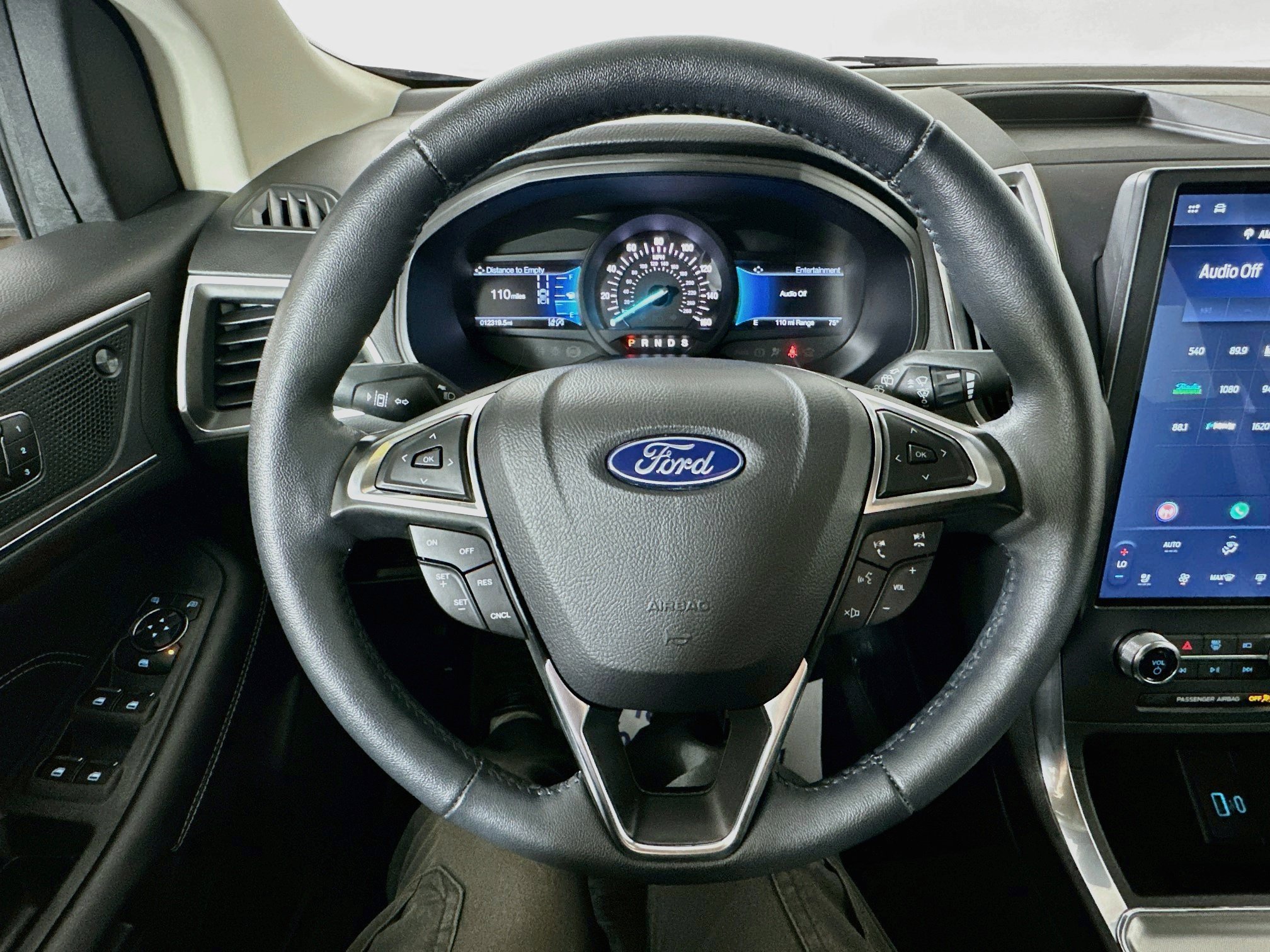 Used 2024 Ford Edge Titanium AWD/4WD image 11
