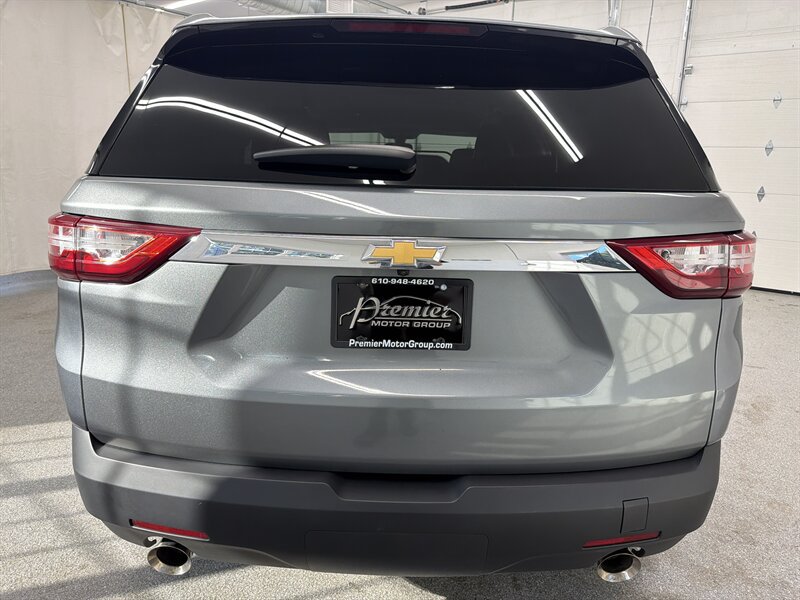 Used 2018 Chevrolet Traverse LS AWD/4WD image 6