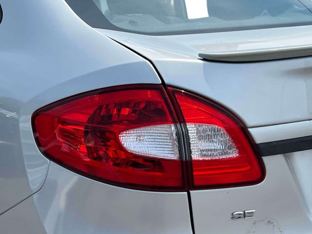 Used 2012 Ford Fiesta SE FWD image 11