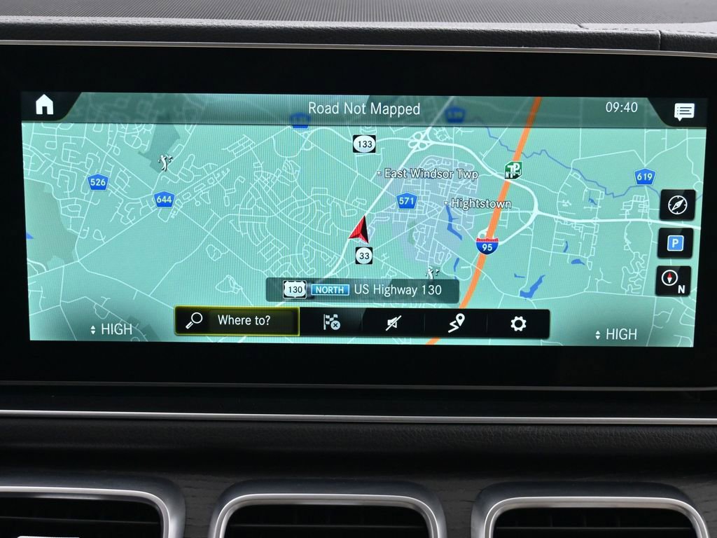 Used 2021 Mercedes-Benz GLS 450 4MATIC image 36