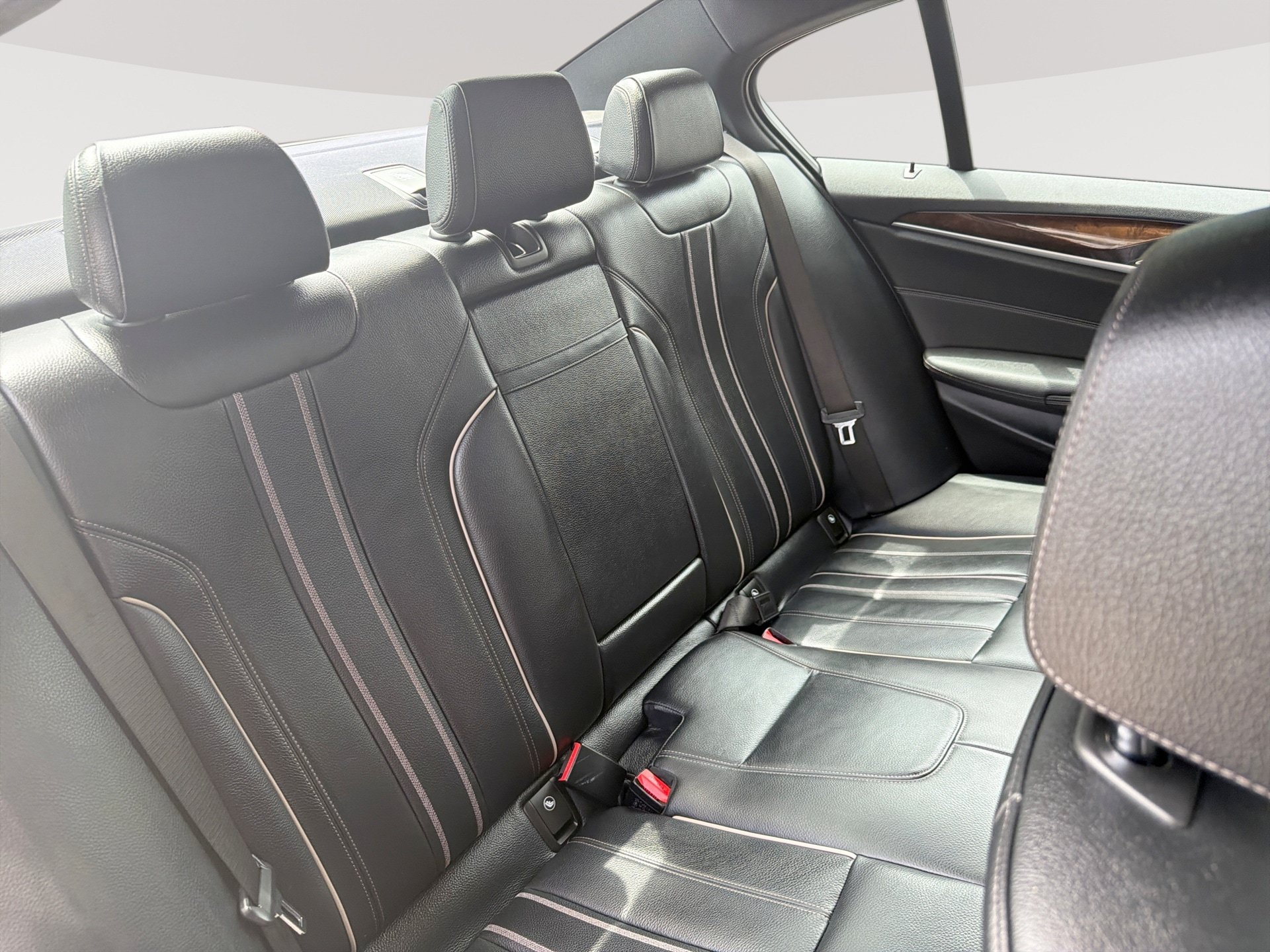 Used 2019 BMW 540i xDrive w/ M Sport Package AWD/4WD image 26