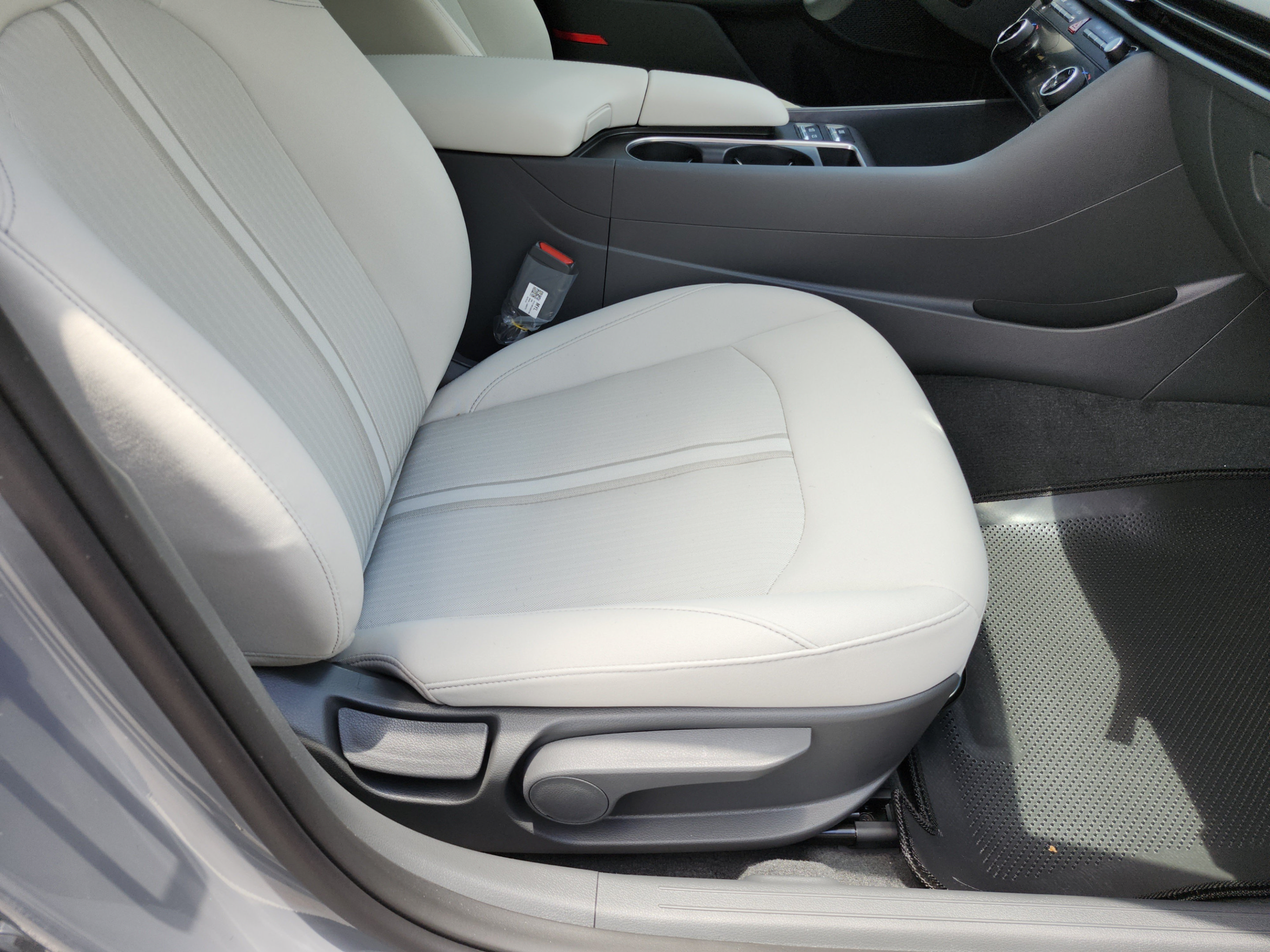 New 2026 Hyundai Sonata SEL FWD image 19