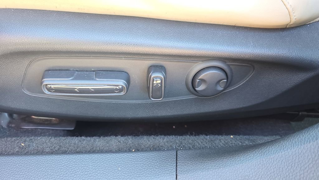 Used 2024 Honda Accord EX-L image 27