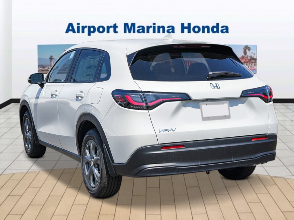 New 2027 Honda HR-V LX image 2