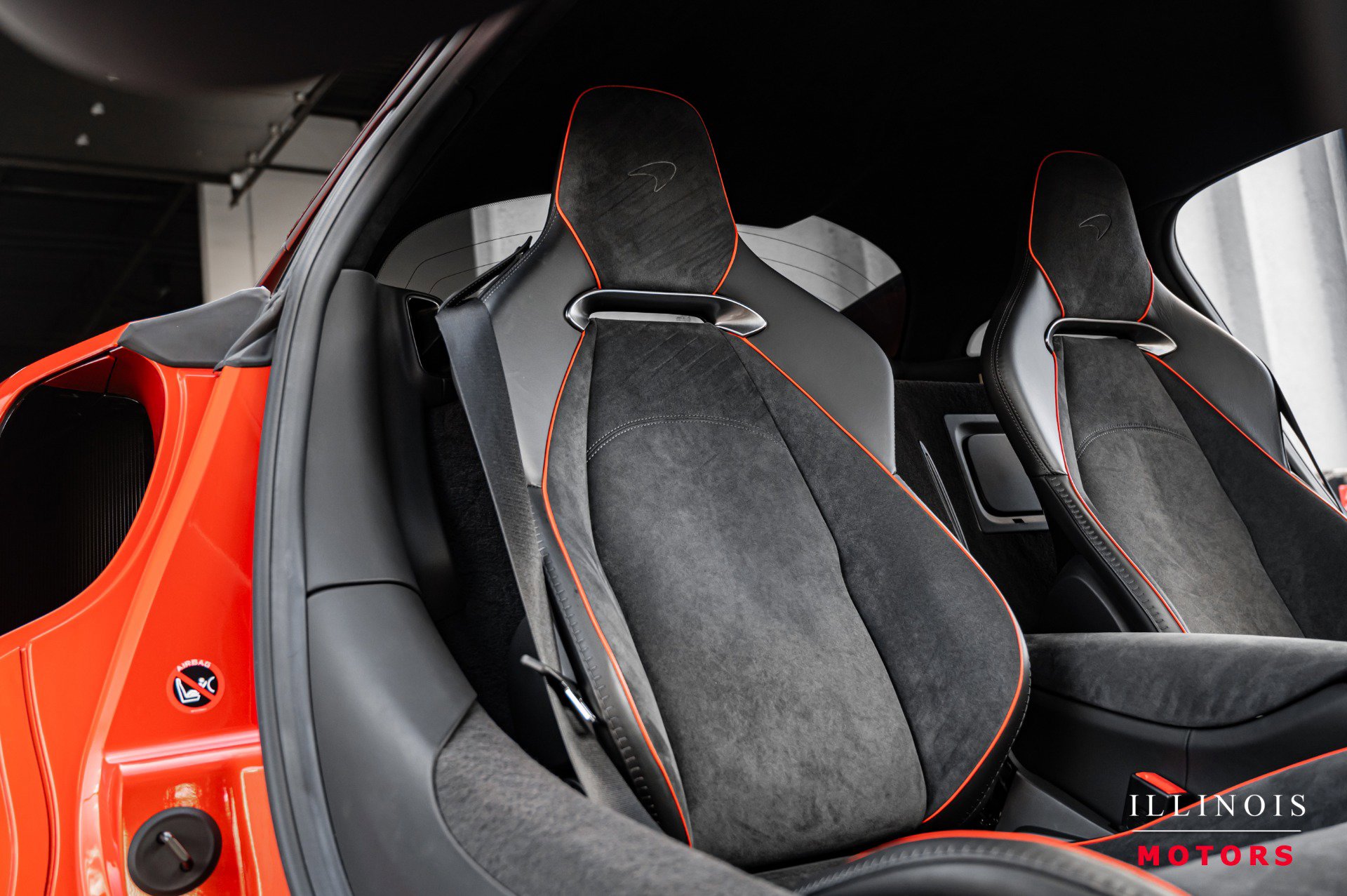 Used 2023 McLaren Artura image 34