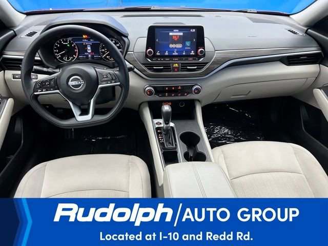 Used 2025 Nissan Altima 2.5 SV image 15