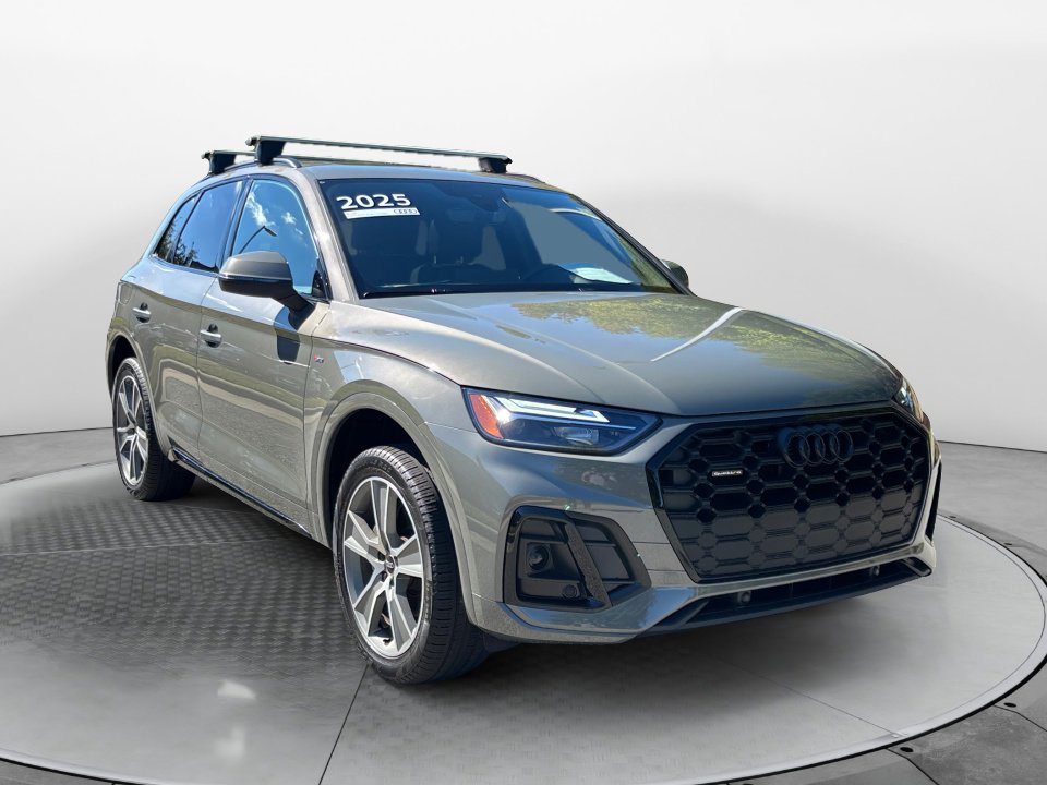Certified 2025 Audi Q5 2.0T Premium w/ Convenience Plus Package