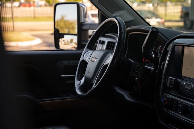 Used 2015 Chevrolet Silverado 3500 LTZ w/ Duramax Plus Package image 35