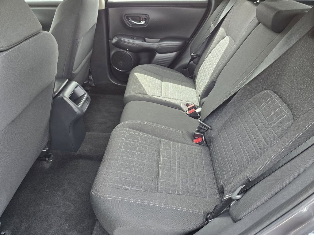 Used 2025 Honda HR-V LX image 26