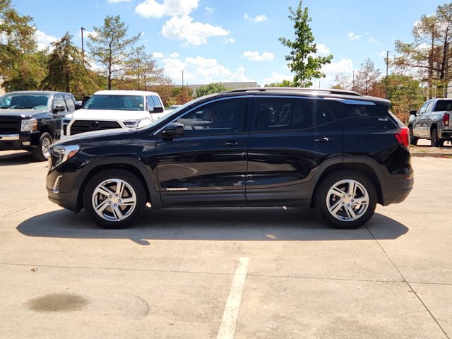 Used 2018 GMC Terrain SLE w/ Driver Convenience Package FWD image 4