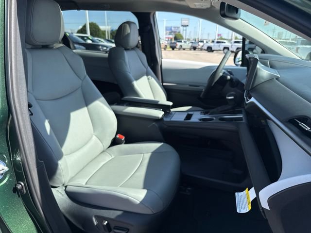 New 2026 Toyota Sienna XLE image 11