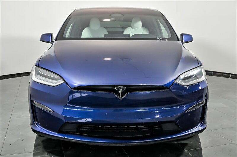 Used 2023 Tesla Model X AWD/4WD image 4