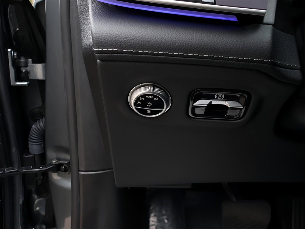 Used 2023 Mercedes-Benz EQS 580 4MATIC SUV image 36