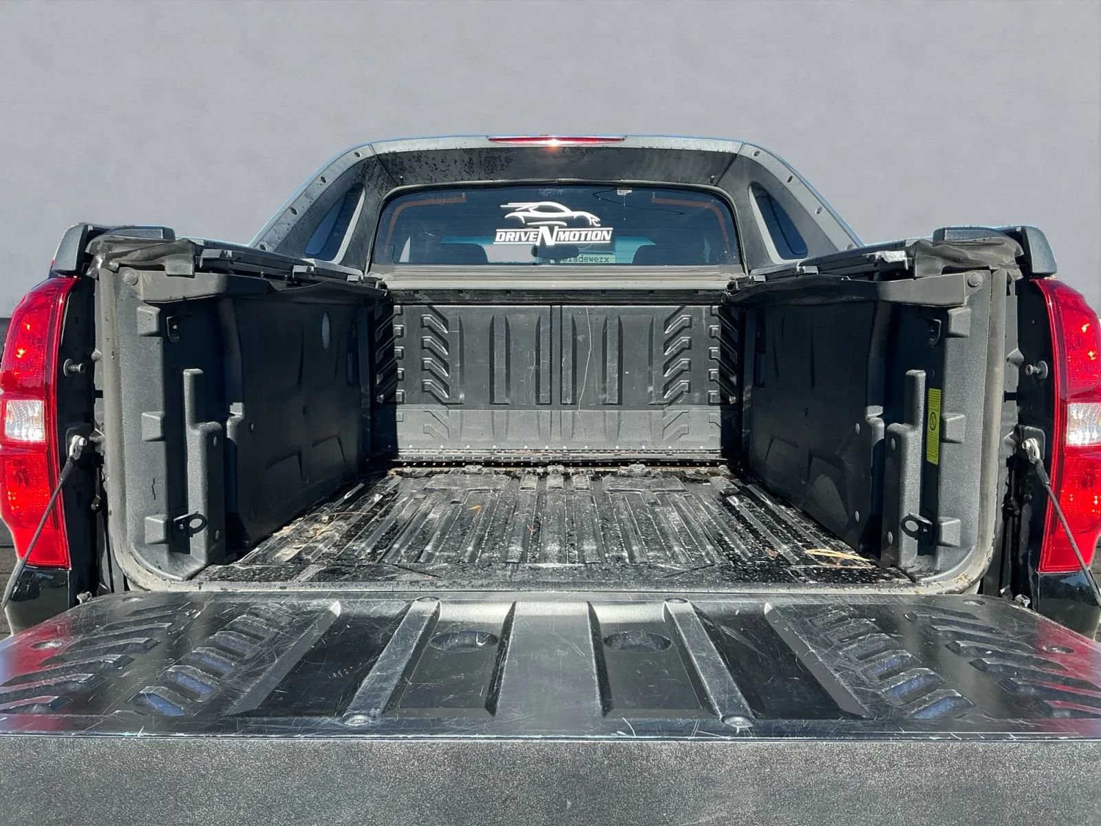 Used 2012 Chevrolet Avalanche LS image 18