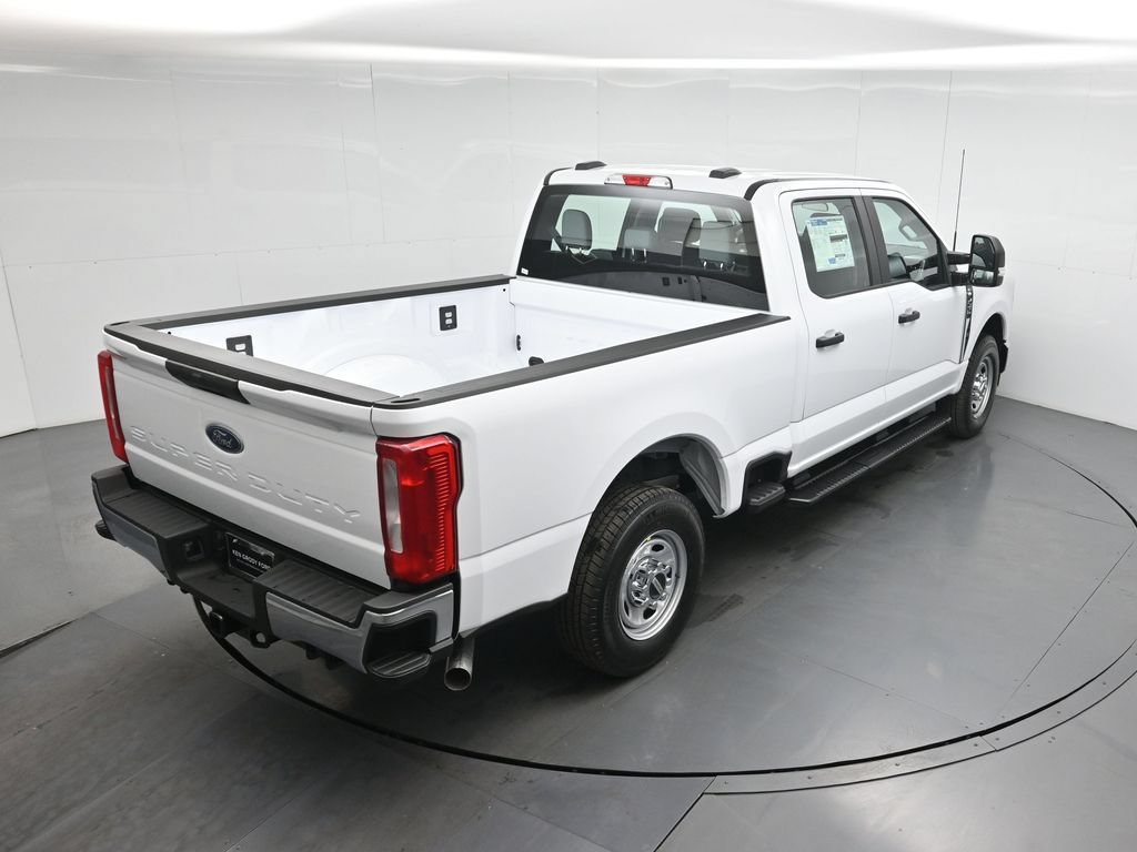 New 2026 Ford F250 XL w/ XL Chrome Package RWD image 37