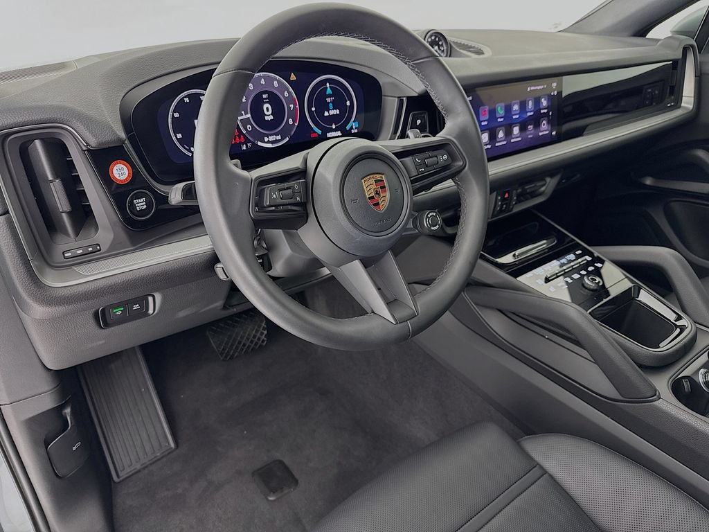 Certified 2026 Porsche Cayenne Coupe AWD/4WD image 4