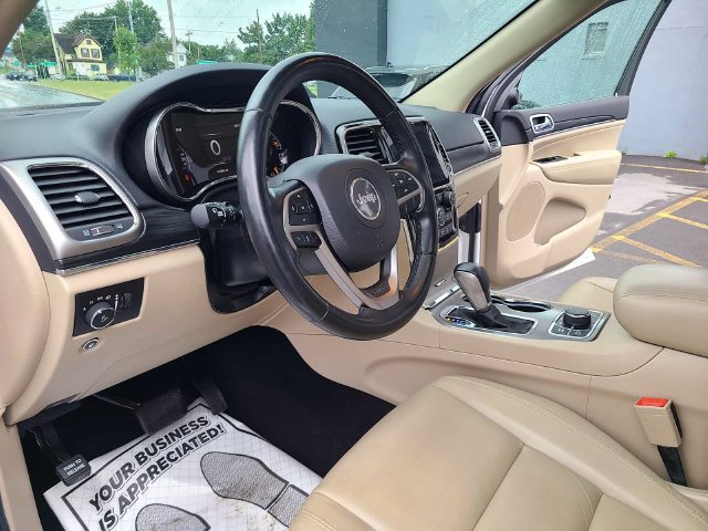 Used 2021 Jeep Grand Cherokee Limited AWD/4WD image 12