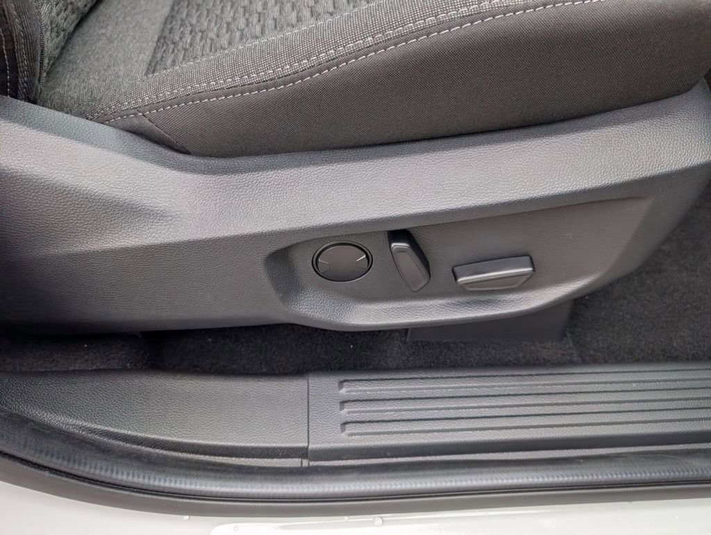 New 2026 Ford Ranger XLT w/ Equipment Group 301A High image 48