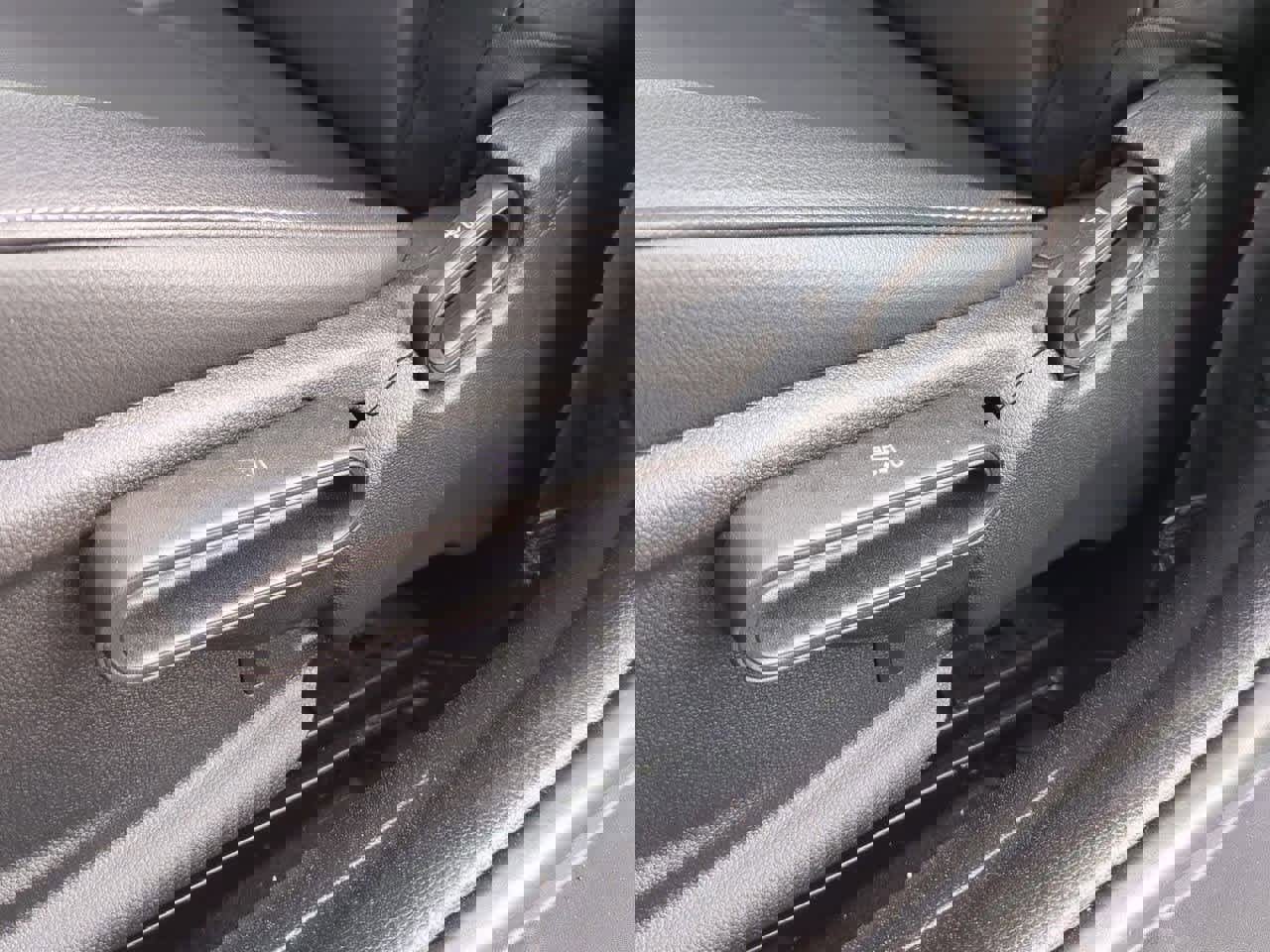 Used 2023 MINI Cooper S image 17