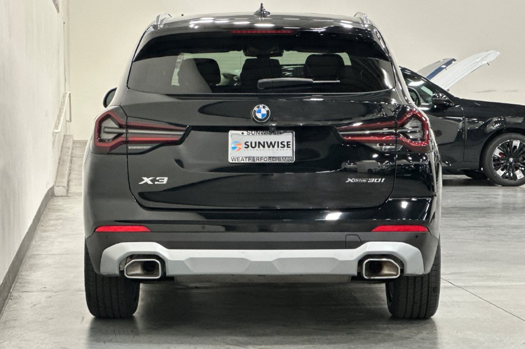 Used 2024 BMW X3 xDrive30i w/ Premium Package w/ZPA AWD/4WD image 5
