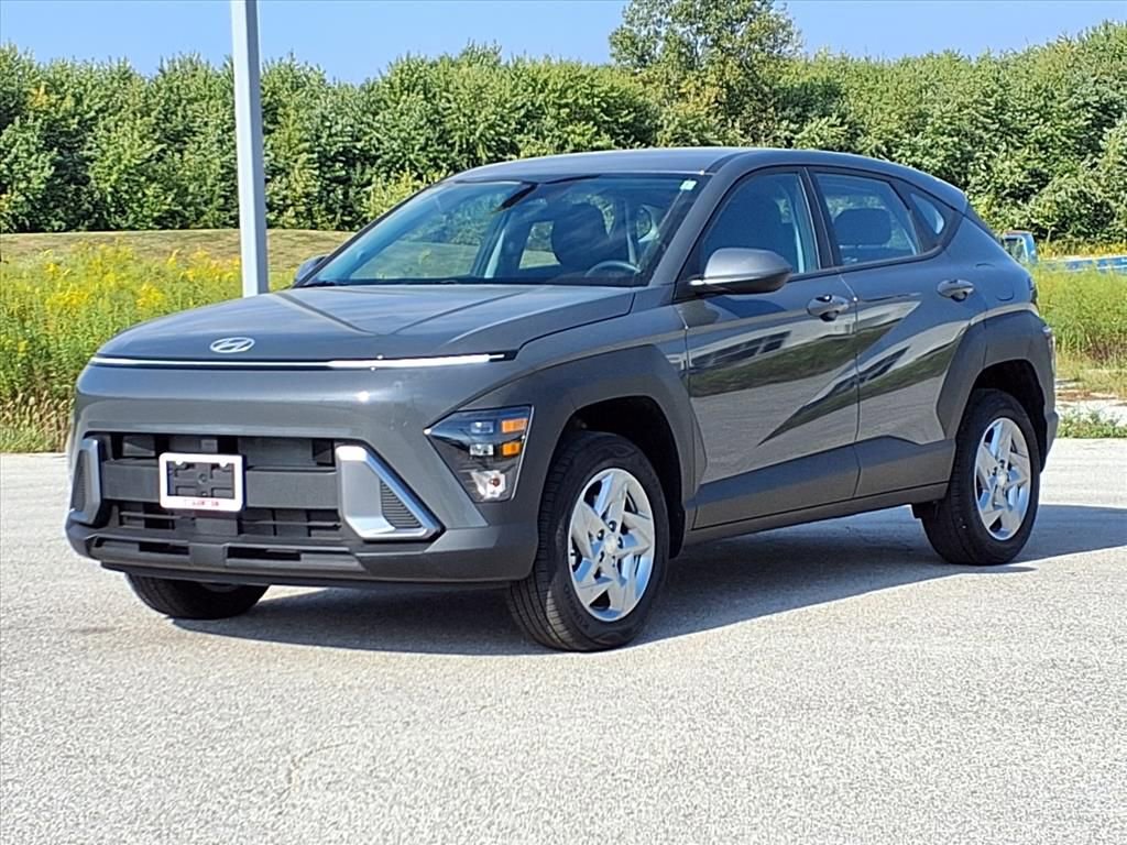 Used 2025 Hyundai Kona SE image 29