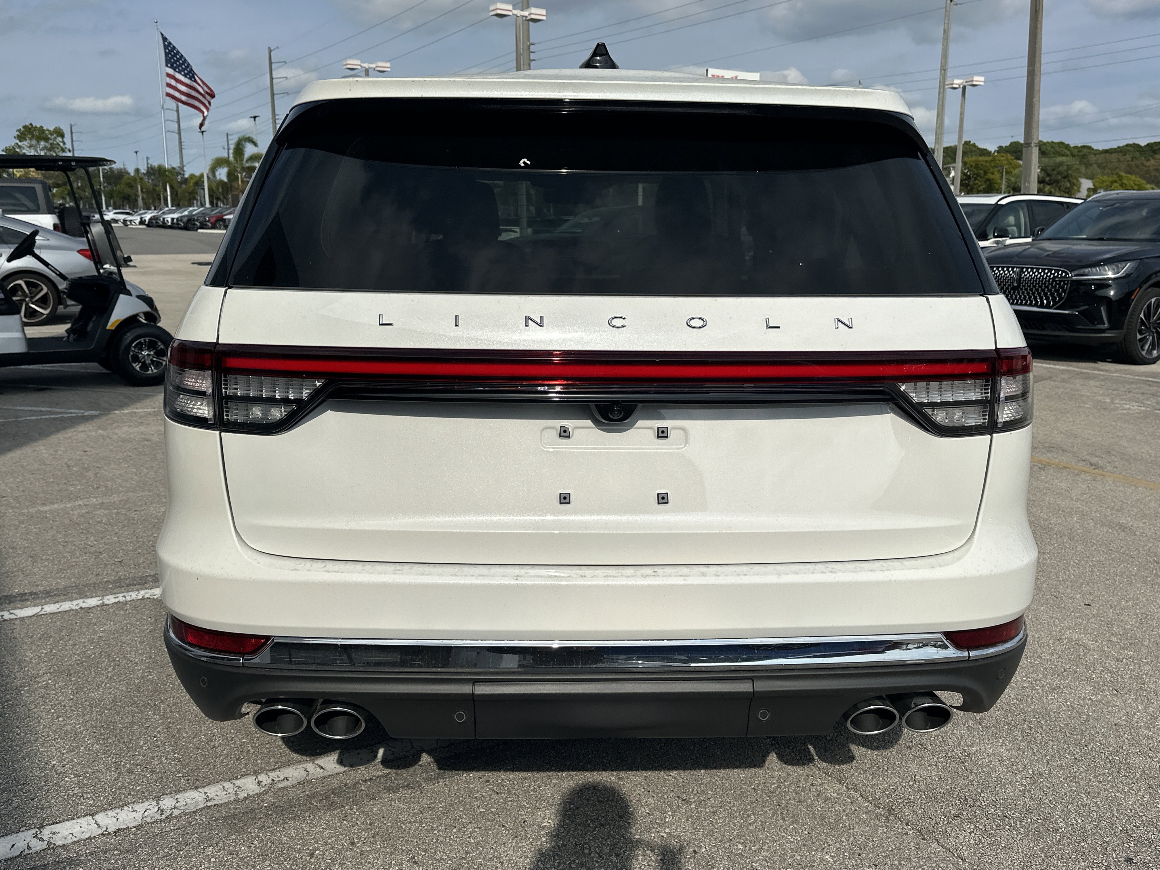 New 2026 Lincoln Aviator 2WD image 7