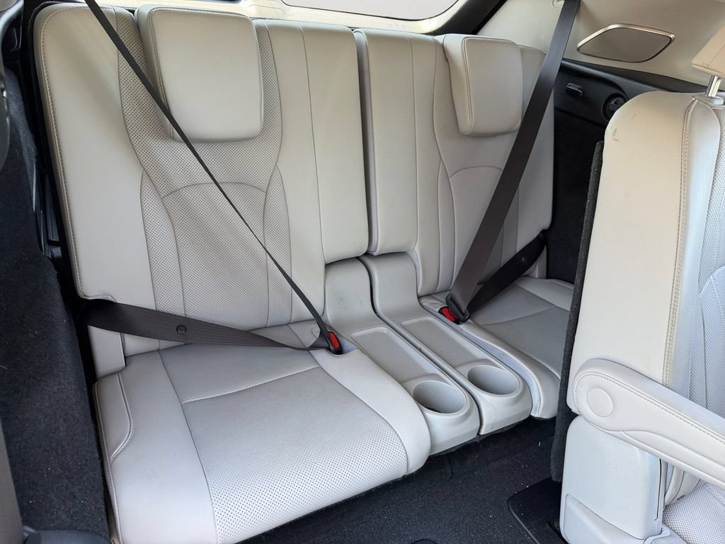 Used 2019 Lexus RX 350L Luxury w/ Accessory Package AWD/4WD image 10