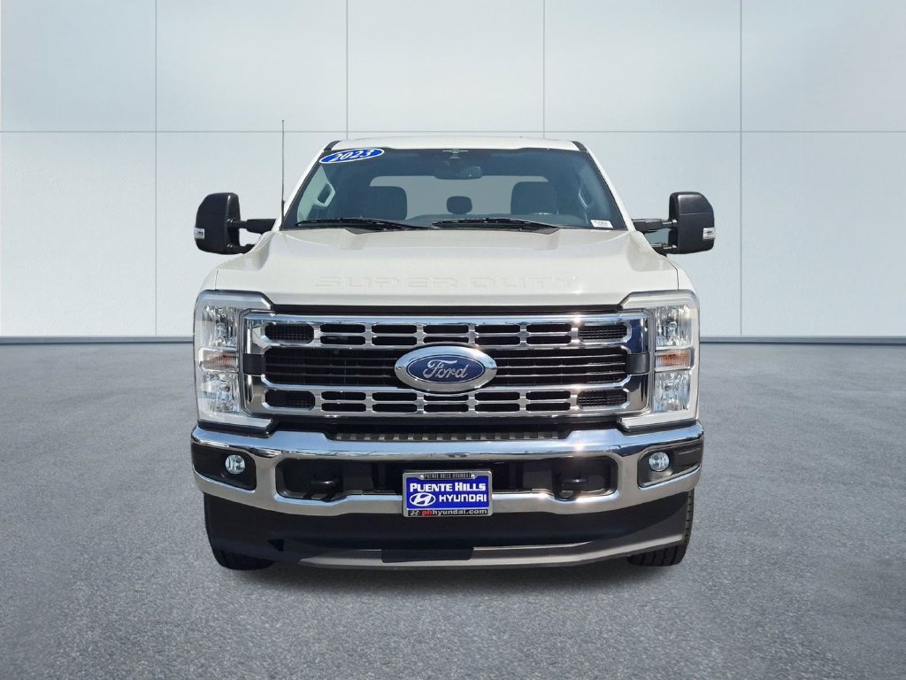 Used 2023 Ford F250 XLT w/ FX4 Off-Road Package AWD/4WD image 2