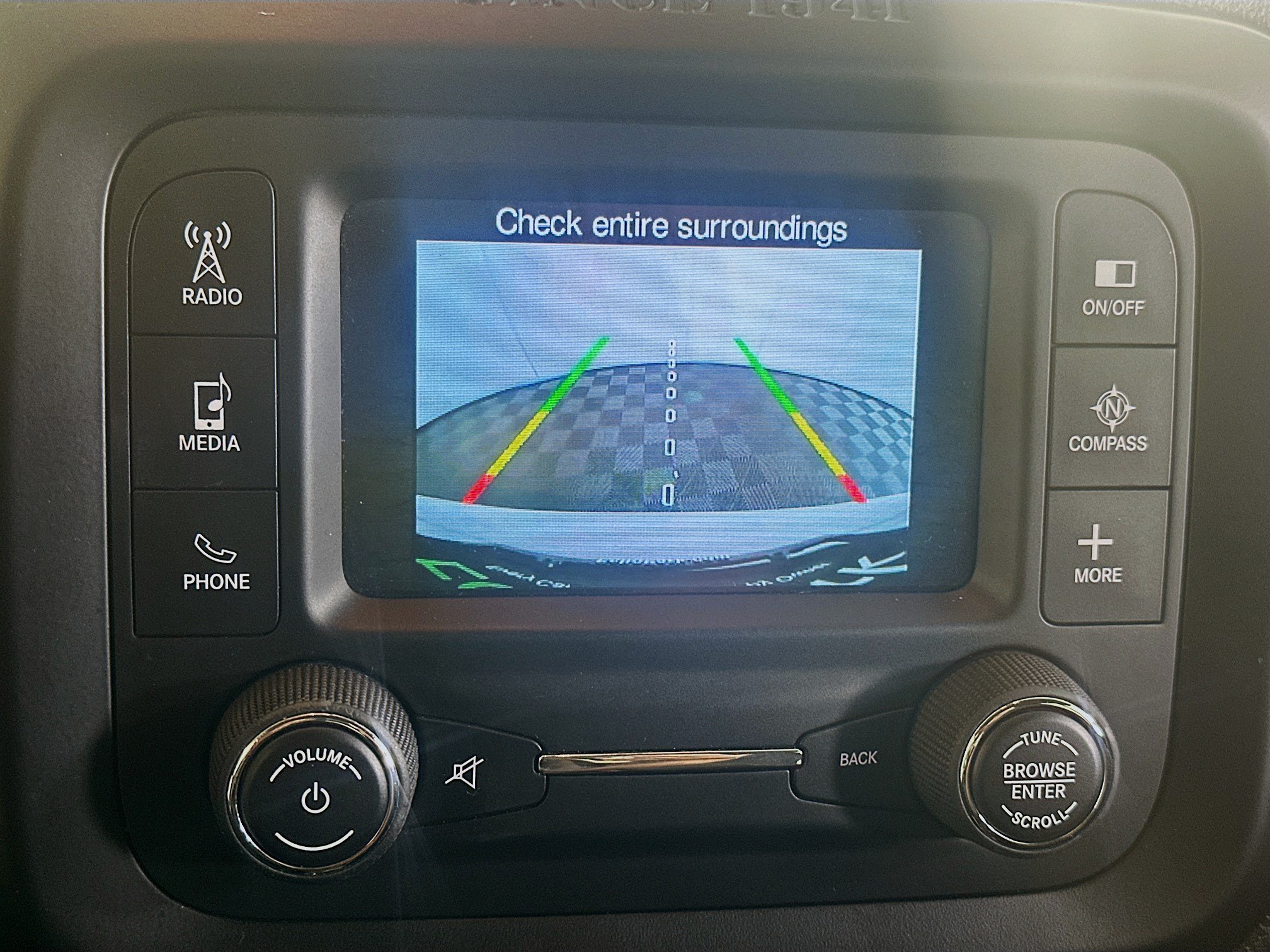 Used 2016 Jeep Renegade Latitude FWD image 22