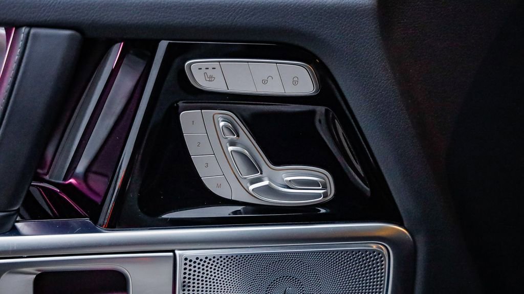 Used 2025 Mercedes-Benz G 550 image 26
