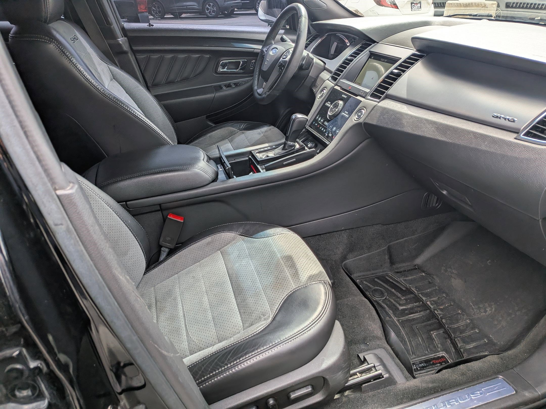 Used 2017 Ford Taurus SHO w/ Sho Performance Package image 33