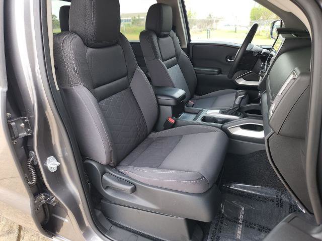 Certified 2025 Nissan Frontier SV w/ SV Convenience Package image 15