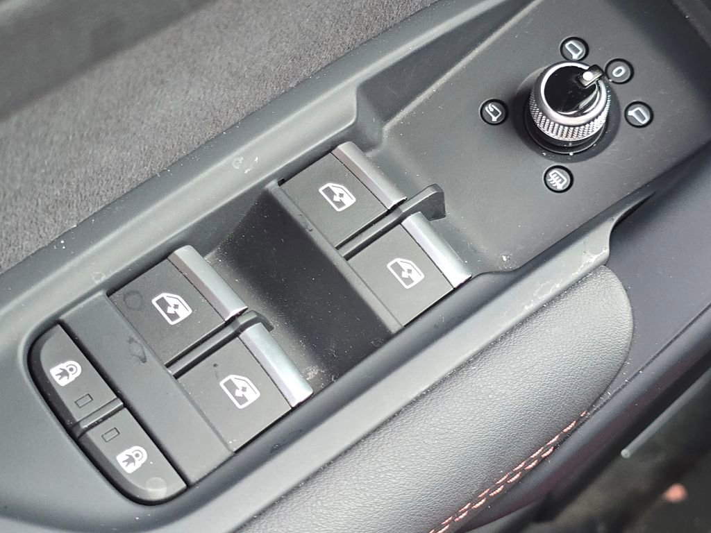 Used 2024 Audi SQ5 Premium Plus AWD/4WD image 28