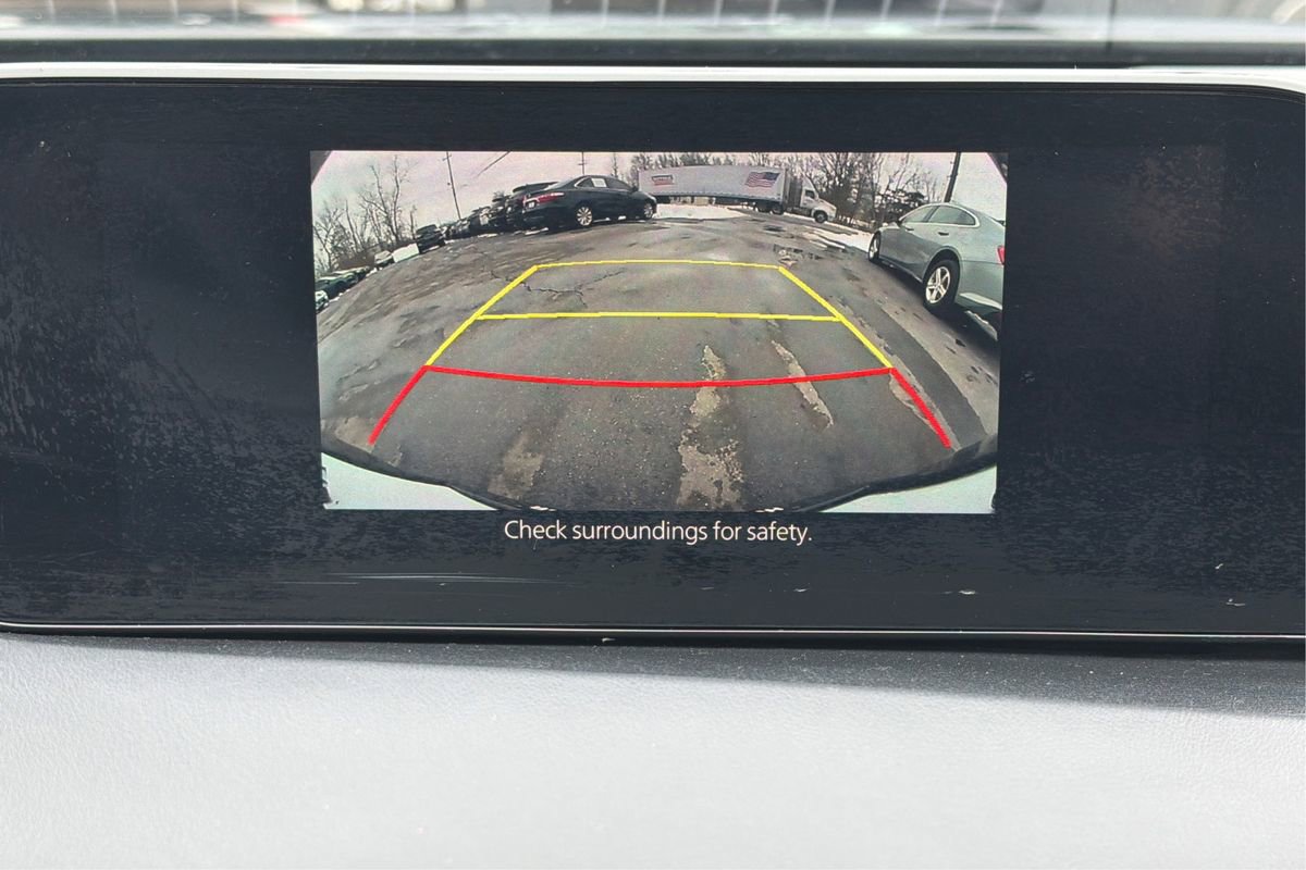 Used 2021 MAZDA MAZDA3 s image 29