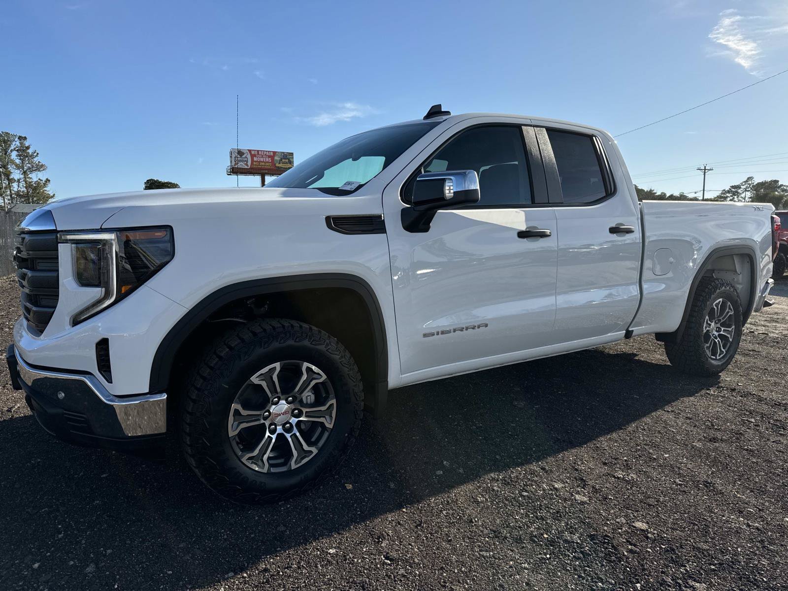 New 2026 GMC Sierra 1500 Pro w/ Pro Value Package AWD/4WD image 7