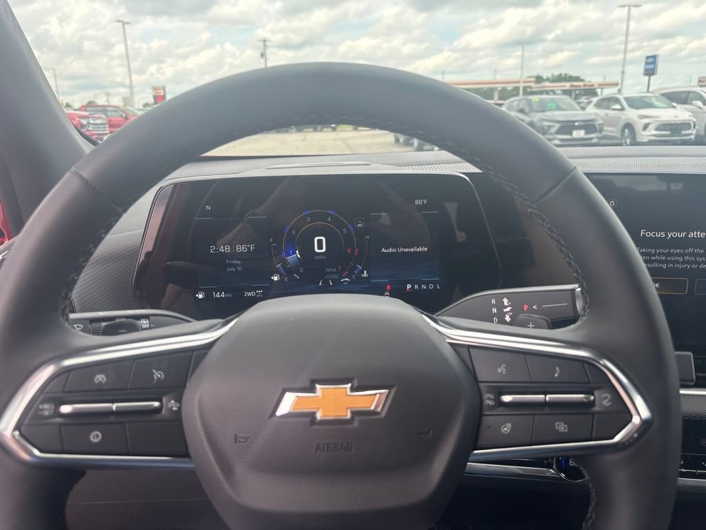New 2026 Chevrolet Equinox LT w/ Convenience Package II AWD/4WD image 12