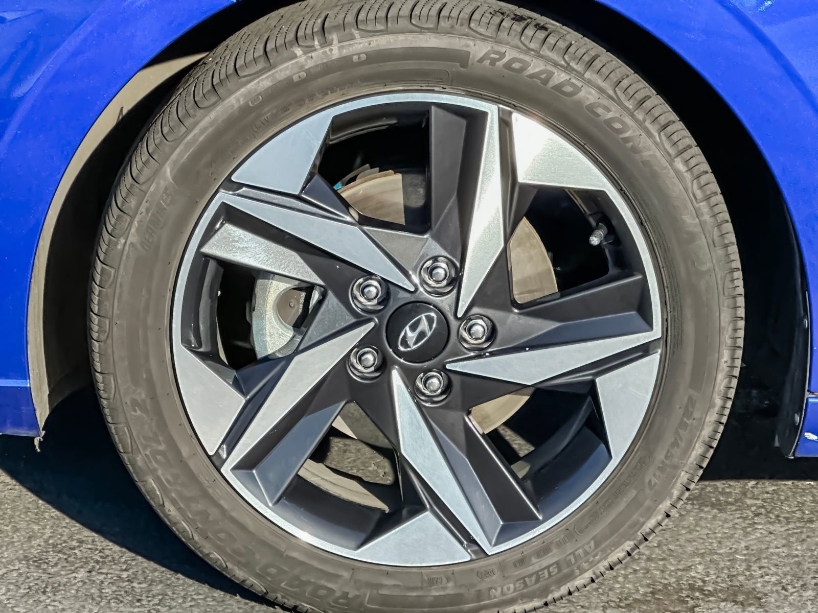 Used 2023 Hyundai Elantra Limited image 26