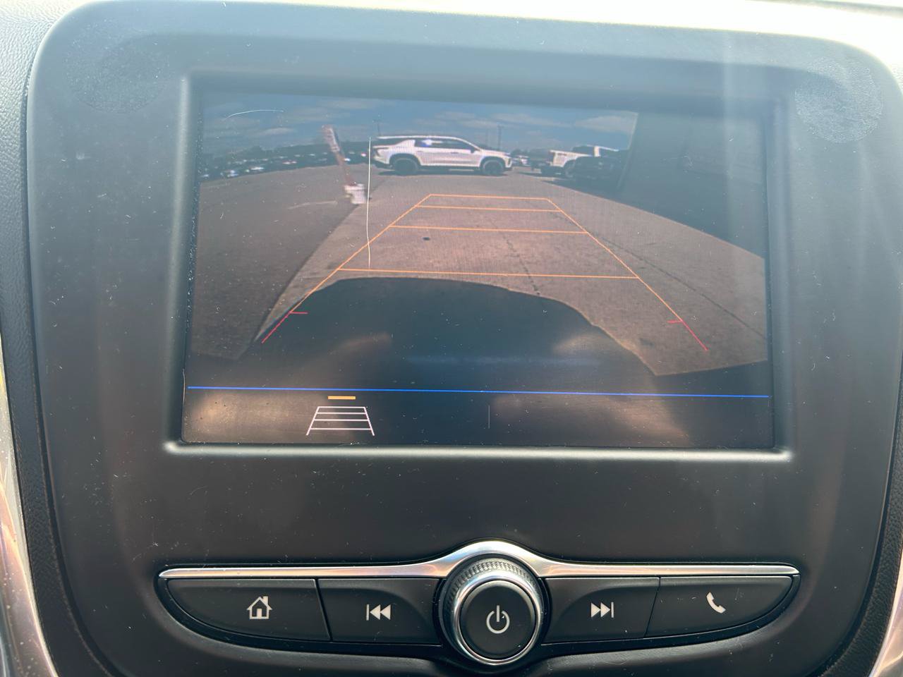 Used 2021 Chevrolet Equinox LT FWD image 23