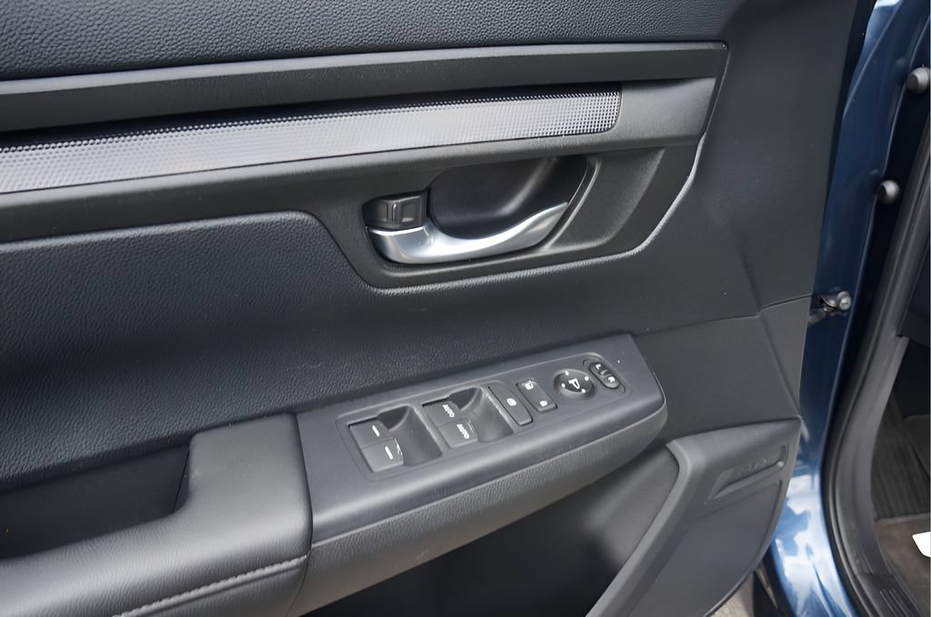 Used 2025 Honda CR-V EX image 15
