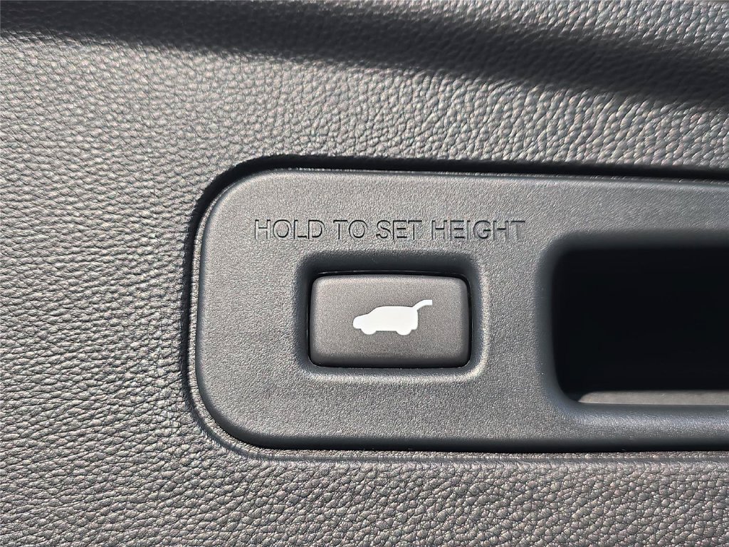 Used 2023 Acura MDX w/ Advance Package AWD/4WD image 29
