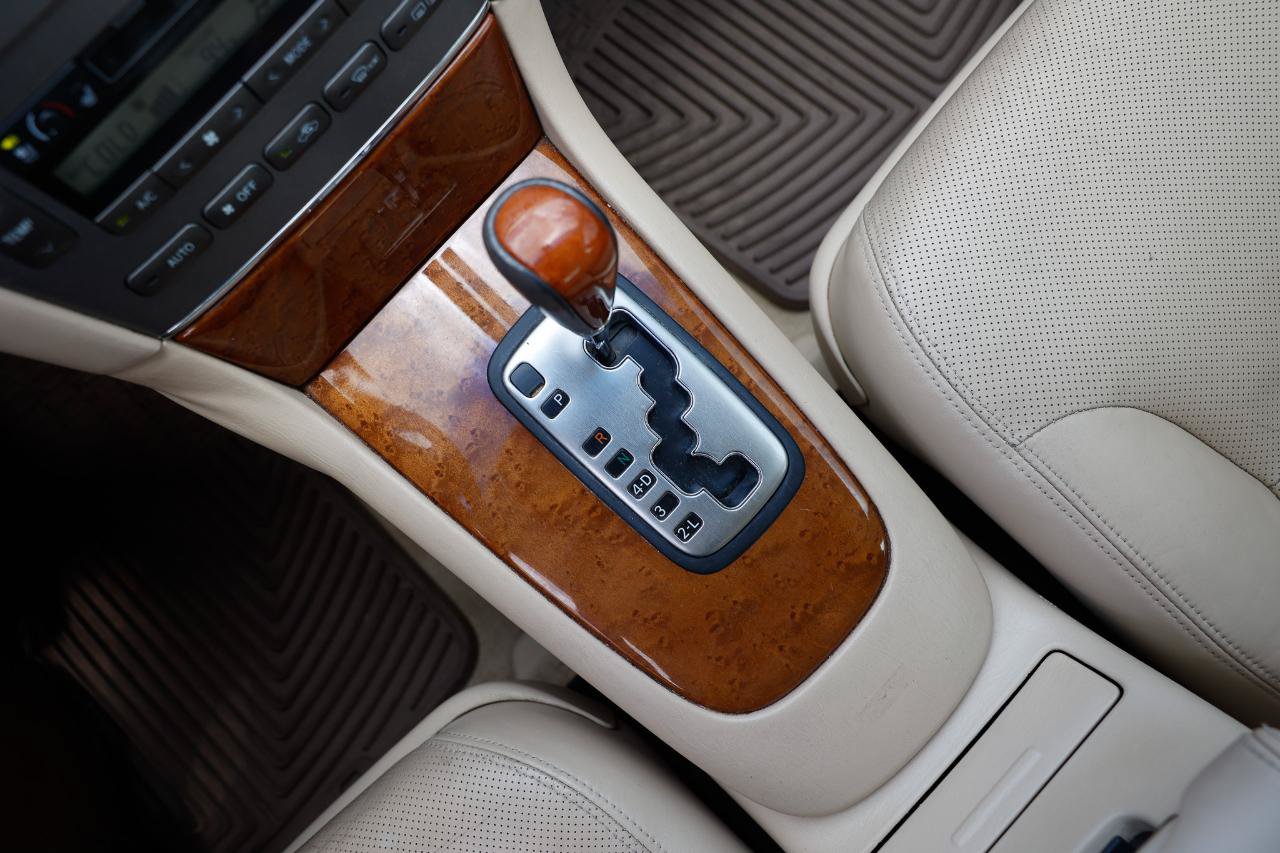 Used 2005 Lexus ES 330 FWD image 36