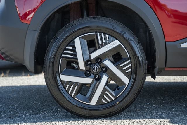 New 2026 Nissan Kicks SV image 16